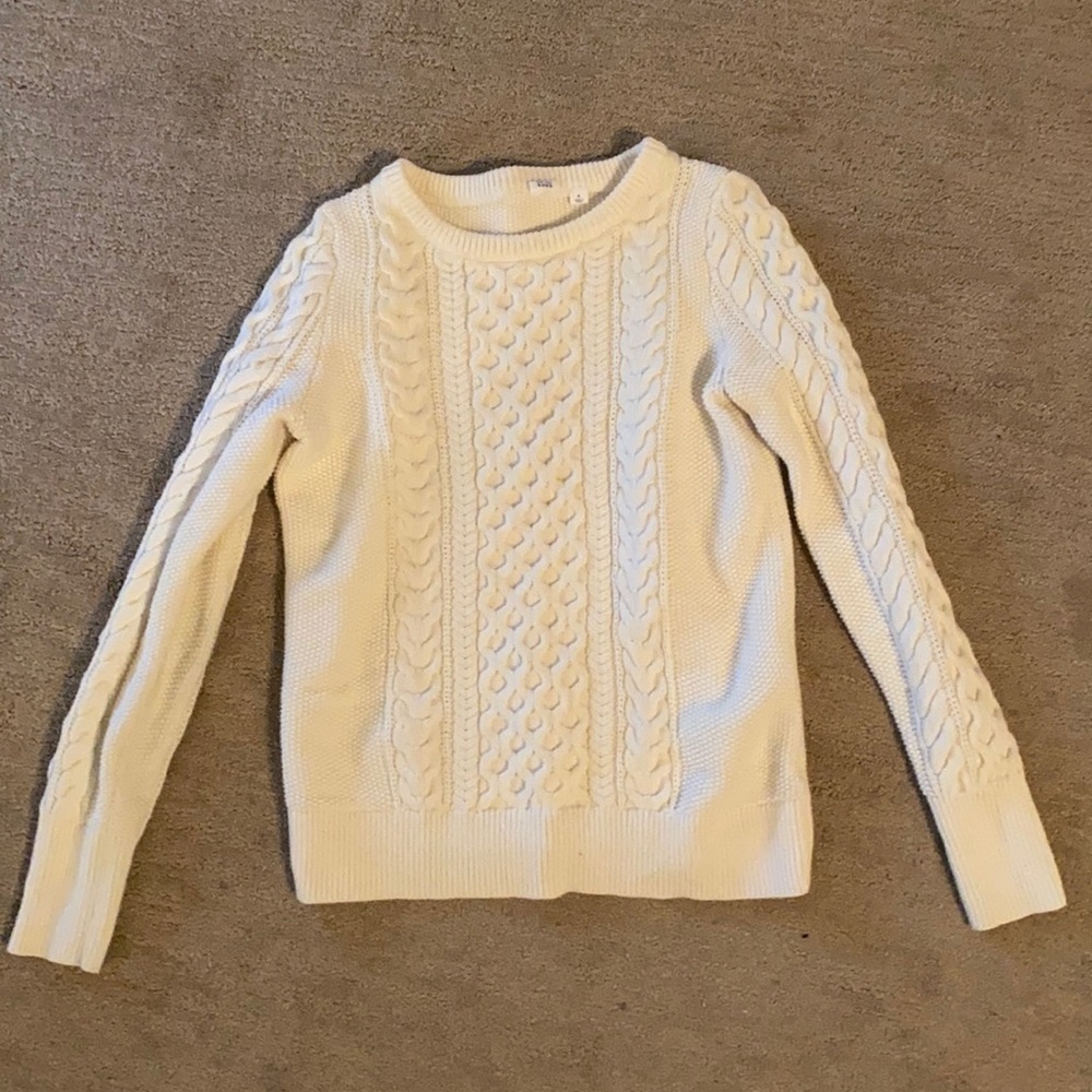 Gap cable knit sweater